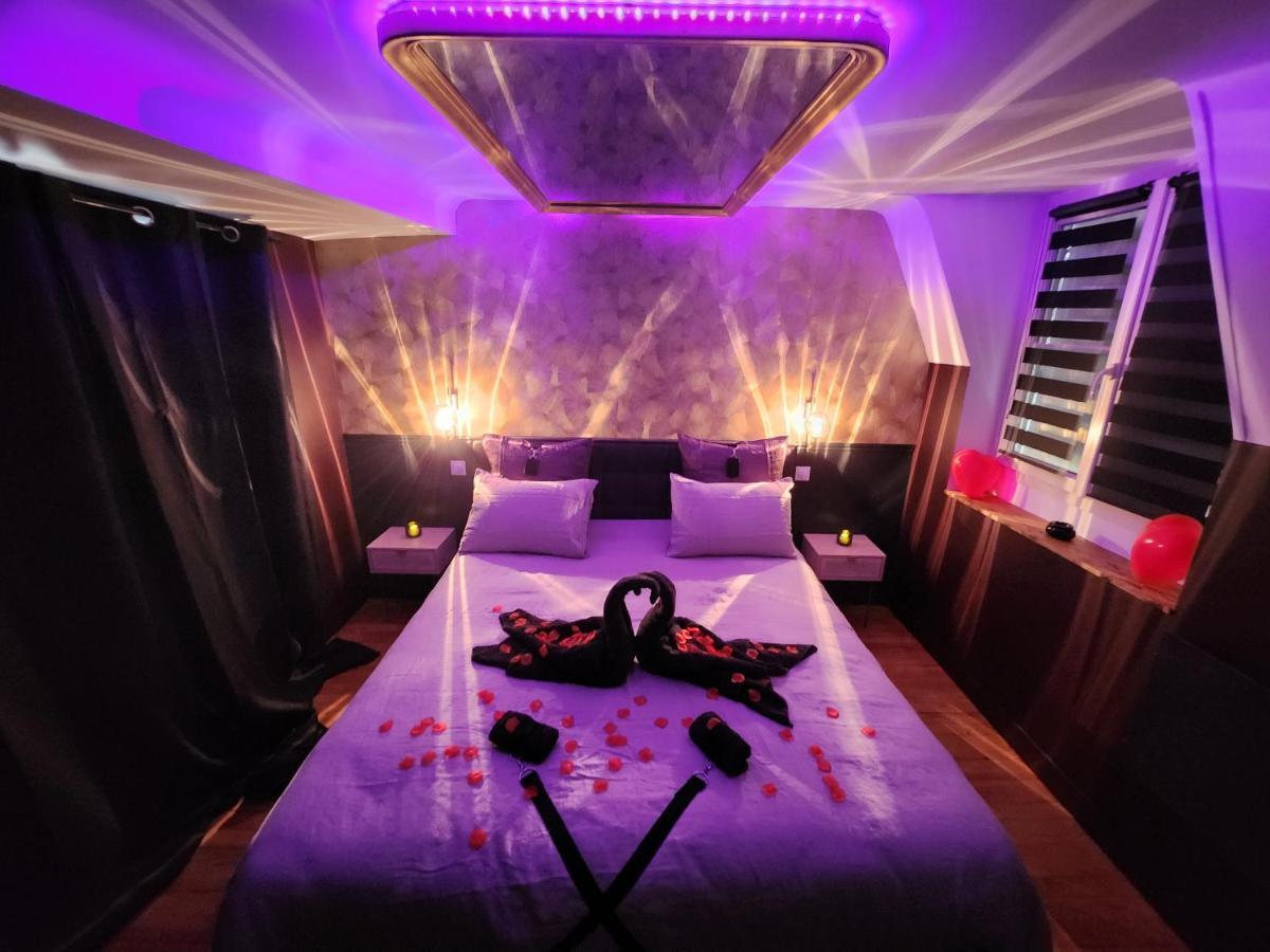 Caen, Tu M'Aimes - Suite Romantique Dış mekan fotoğraf